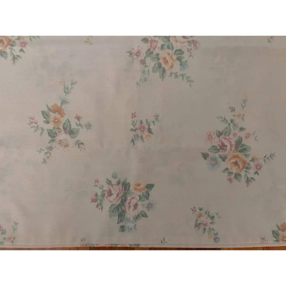 Vintage Cottagecore floral pillowcase, American Home‎ Ensembles, made in USA